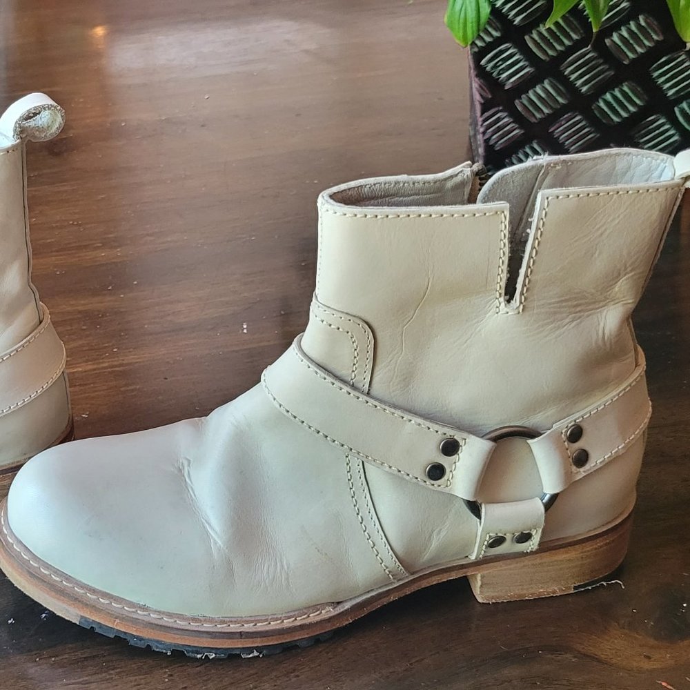 Vintage Foundry Co. "Morgan"  boots